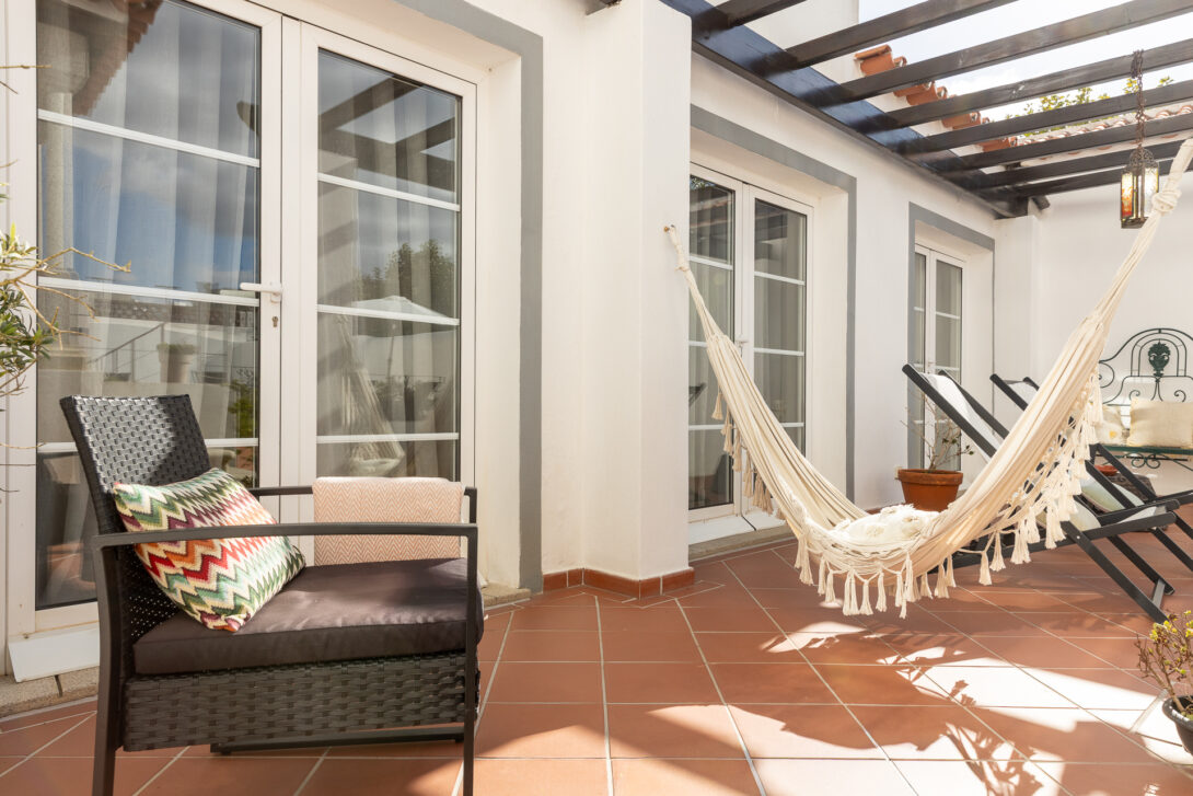 fotografia-de-hotel-exterior-espreguicadeiras